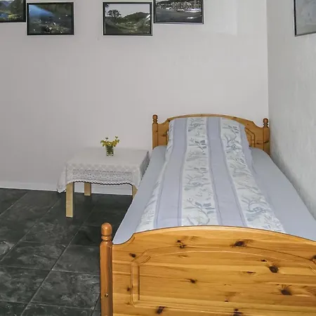 Gorgeous In Dalsoyra With Kitchen Ferienhaus Oppdalsoyra