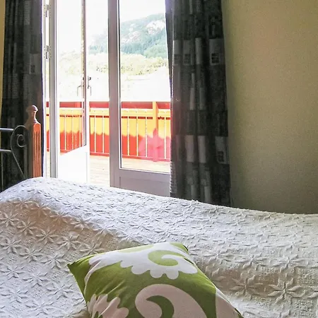Gorgeous In Dalsoyra With Kitchen *